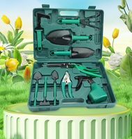 Juego de Herramientas de Jardinería de Plástico de Diez Piezas HYTD OEM Nuevo en Existencia con Pala, Rastrillo, Azada, Tijeras, Regadera - Herramientas de Jardín Multiusos