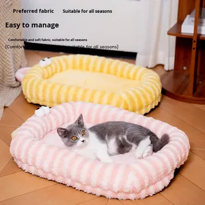 Cuccia Invernale in Peluche a Righe per Animali Domestici, Tappetino Spesso in Poliestere per Cani, Cuscino Lavabile e Resistente per Tutti i Tipi di Animali, Cuccia Ovale per Cani di Piccola Taglia e Gatti - Product Image 1