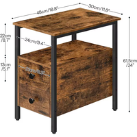 Table de chevet industrielle rustique en bois grainé avec 2 tiroirs, étagère ouverte et structure en métal noir