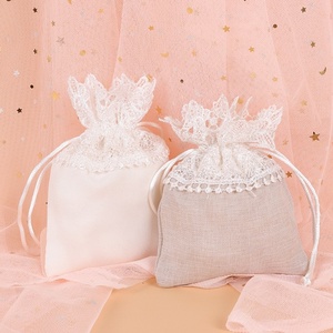 Sac cadeau <span class=keywords><strong>simple</strong></span> en lin <span class=keywords><strong>et</strong></span> dentelle, pochette brodée à cordon, logo personnalisé, pour bijoux, Noël, anniversaire, bonbons, cosmétiques, rangement réutilisable - Product Image 3