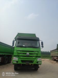 Camions bennes miniers lourds d'occasion Sinotruk Howo 6x4 de 20 m³ à prix abordable avec caméra arrière 360° à vendre - Product Image 4