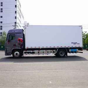 Camion frigorifique de 6,8 mètres, moteur diesel de 351 à 450 ch, transmission automatique, normes d'émission <span class=keywords><strong>Euro</strong></span> 5, capacité de charge de 31 à 40 tonnes - Product Image 5