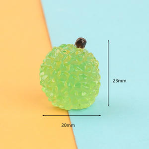 Yiwu Market Micro paisaje comida simulada DIY decoraciones lindo creativo resina sandía fresa fruta Accesorios - Product Image 1