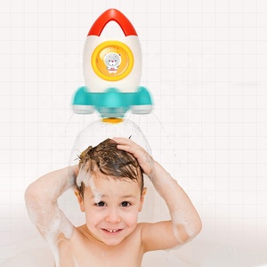 Nouveautés fontaine fusée piscine jouet interactif bébé rotatif pulvérisation d'eau fusée arroseur jouets de bain pour les tout-petits <span class=keywords><strong>jeu</strong></span> de <span class=keywords><strong>baignoire</strong></span> - Product Image 3