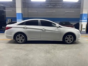 รถมือสองรถมือสองระบบอัตโนมัติหรูหรารุ่น2011 2.0L - Product Image 4