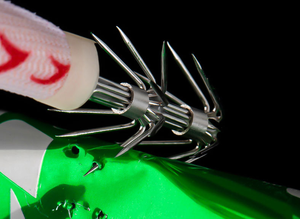 Señuelo <span class=keywords><strong>de</strong></span> pesca <span class=keywords><strong>de</strong></span> alta calidad y gran venta para camarones, calamares y pulpos, <span class=keywords><strong>de</strong></span> plomo pesado y madera, con ojos láser 3D y fluorescente - Product Image 4