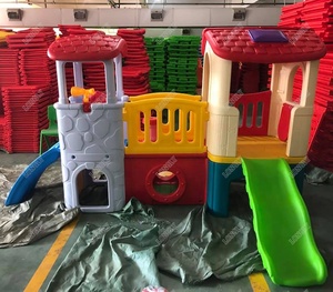 El pequeño prodigio <span class=keywords><strong>Club</strong></span> Playhouse Niños juguete de plástico patio interior - Product Image 4