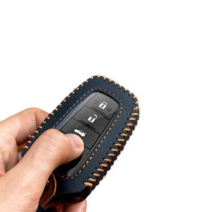 Funda de Cuero Genuino para Llave de Coche Toyota Camry RAV4 Highlander Avalon 2024 Corolla GT86 Altis Land Cruiser Hilux - Product Image 5