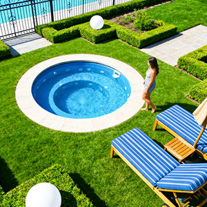 Piscine carrée en fibre de verre pour jardin, mini piscine de villa avec escalier, piscine spa extérieure - Product Image 1