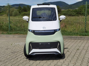 Scooter SQ4 de haute qualité, modèle unique, avec certificat COC, batterie au lithium, propulsion simple, caméra arrière, livraison sur le marché européen - Product Image 2