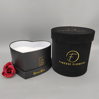 Boîtes d'emballage rondes et en forme de cœur en carton recyclé, design personnalisé, avec revêtement UV, option de logo personnalisé pour la présentation de cadeaux