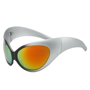 Nueva Tendencia en Gafas de Sol de Lujo Futuristas con Protección UV400, Estilo PC Oversized, Logotipo Personalizado, Venta al Por Mayor - Product Image 5
