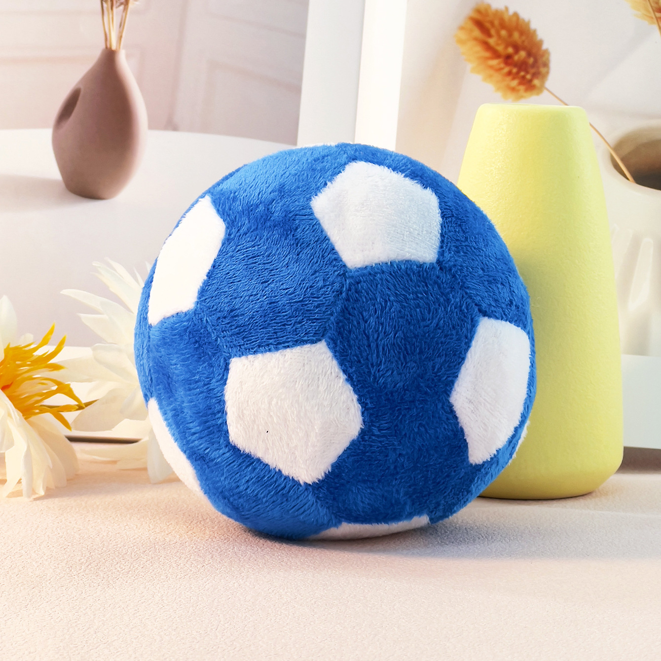Ballon de football bleu