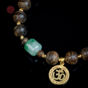 Exclusiva Pulsera de Agarwood de 8mm con Cuentas de Oro y Jade, Estilo Fusión, 15 Piezas de Joyería Espiritual de Alta Gama - Product Image 5