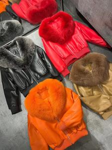 Chaqueta de Piel de Oveja Genuina, Abrigo de Invierno para Mujer, Abrigos de Piel con Cuello de Piel de Zorro - Product Image 2