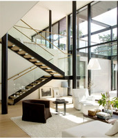 Escalier droit de sécurité préfabriqué avec marches en bois et garde-corps en verre, escalier intérieur avec éclairage LED