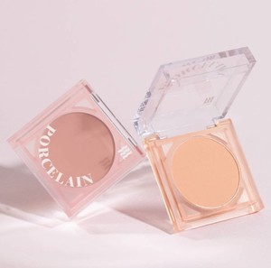 MERZY PORCELAIN CHEEK LIQUID BLUSH PB01 MONO BEIGE K Beauty Rubor Líquido de Larga Duración con Acabado Natural, Textura Suave y Cobertura Modulable en Polvo - Product Image 2