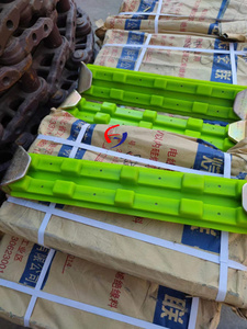 Bantalan karet bantalan baut/pengencang, kualitas bagus 300mm 400mm 450mm 500mm 600mm untuk jejak ekskavator - Product Image 6