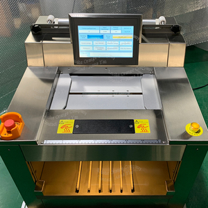 Petite machine d'emballage semi-automatique pour barquettes en plastique et en papier, barquettes en plastique et en papier pour aliments, barquettes pour légumes et fruits, <span class=keywords><strong>film</strong></span> alimentaire - Product Image 4