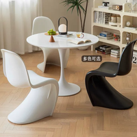 Chaise d'appoint sculpturale monobloc en plastique renforcé de fibres, design moderne, certifiée CE UE pour une utilisation intérieure et extérieure