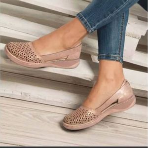 Summer Women's Casual Flat Sandals Large Size Versatile Single Shoes with <strong>Low</strong> Heel <strong>Wedge</strong> Hollow Solid Color - Product Image 2