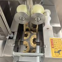 XINAO Commerciële Automatische Dumpling Samosa Empanada Machine Gear Core Food Grade RVS 380V 30 stuks/min 220KG