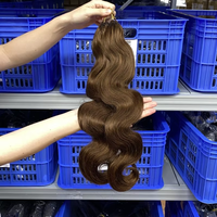 Extensions de cheveux humains non traités, ondulés légers, en crochet, style plume, Remy indien, 14-24 pouces, vente en gros, fournisseur d'usine 2026