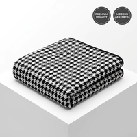 Hahnentritt-Muster Strickdecke Weiche Gemütliche Textur für Sofa und Bett Schwarz-Weiß Jacquard Dekorative Decke für Wohnzimmer