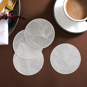 <span class=keywords><strong>Tapis</strong></span> de tasse de décoration de table personnalisé bon marché sous-verres isolants en vinyle métallisé laminé lavable de 4 pouces pour boissons - Product Image 3