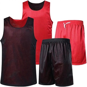Conjunto de Camiseta de Baloncesto Transpirable de Malla para Hombre, Chaleco sin Mangas, Pantalones Cortos con Cintura Elástica y Correa Ajustable, Nombre del Equipo Personalizado, Rojo Deportivo - Product Image 1