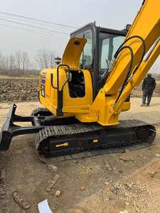 Mini-excavatrice Komatsu PC56 d'occasion, 6 tonnes, avec variétés de configurations (5,6 tonnes, 5 tonnes, 5,5 tonnes), incluant moteur, boîte de vitesses, pompe à engrenages, roulement et PLC - Product Image 2