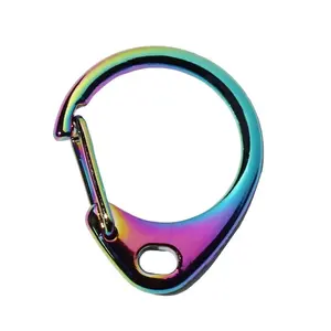 厂家生产彩虹卡扣手提包批发吊牌装饰钥匙扣挂钩3.5厘米