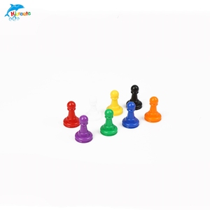 Pièces <span class=keywords><strong>de</strong></span> pions <span class=keywords><strong>de</strong></span> jeu en plastique en bois <span class=keywords><strong>de</strong></span> nouvelle conception <span class=keywords><strong>de</strong></span> taille personnalisable pour <span class=keywords><strong>jeux</strong></span> <span class=keywords><strong>de</strong></span> <span class=keywords><strong>société</strong></span> - Product Image 3
