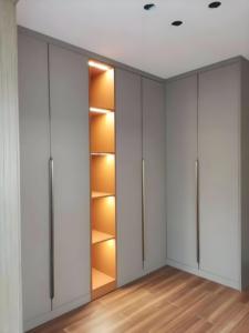 Personalización de toda la casa Diseños modernos Marco de madera maciza Juego de muebles de dormitorio de madera con mesa de noche - Product Image 3