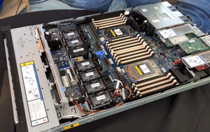 เซิร์ฟเวอร์แร็ค Lenovo ThinkSystem SR645 1U ของจีน - AMD EPYC 7272 2.6GHz หน่วยความจำ 8GB รับประกัน 3 ปี มีสินค้าในสต็อก - Product Image 2
