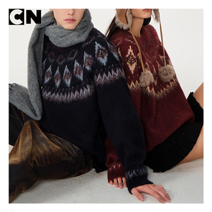 Fabricant de pulls certifiés GRS, vente en gros, pulls personnalisés pour hommes en coton et polyester, style vintage Fair Isle, pull de Noël moche unisexe - Product Image 5