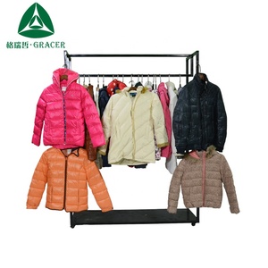 Abbigliamento di seconda mano di marca britannica per uomo e donna abbigliamento invernale Casual ordine minimo 45kg - Product Image 1