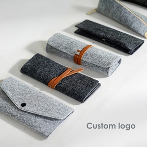 Pochette de rangement en feutre souple et léger, personnalisable avec logo, plusieurs styles, pour stylos/crayons, idéale pour l'école, le bureau ou l'usage quotidien - Product Image 1