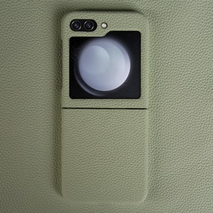 <span class=keywords><strong>เคส</strong></span>หนัง<span class=keywords><strong>แท้</strong></span>พับได้แบบหรูหราสำหรับ <span class=keywords><strong>Samsung</strong></span> Galaxy <span class=keywords><strong>Z</strong></span> <span class=keywords><strong>Flip</strong></span> 5 <span class=keywords><strong>เคส</strong></span>กันกระแทกป้องกันการตกกระแทก <span class=keywords><strong>Z</strong></span> <span class=keywords><strong>Flip</strong></span> 4 <span class=keywords><strong>3</strong></span> - Product Image 5