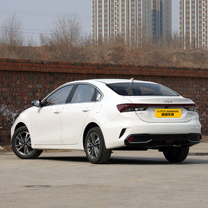 Venta caliente marca coreana Kia K3 nuevo coche eléctrico de 4 puertas y 5 plazas en Stock con caja de cambios automática - Product Image 3