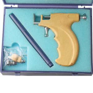 Kit de <span class=keywords><strong>pistolet</strong></span> de perçage d'<span class=keywords><strong>oreille</strong></span> plaqué or <span class=keywords><strong>jetable</strong></span> outil hygiénique indolore sûr pour la maison ou le salon pour adultes et enfants pour les mariages - Product Image 5