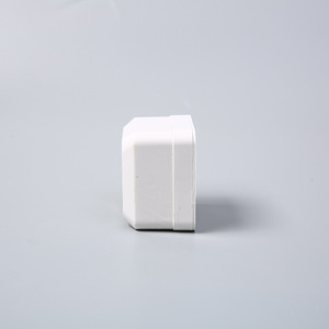 เทียนเหอ จินหมิงเครื่องใช้ไฟฟ้า อะแดปเตอร์สำหรับเดินทาง ปลั๊กยุโรป 100-240V แหล่งจ่ายไฟ AC ดีไซน์แบบพกพาอเนกประสงค์ - Product Image 2