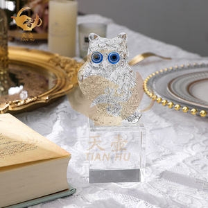 Adorno de Búho de Cristal Transparente con Relieve Tallado, Decoración para el Hogar, Regalo con Base - Product Image 2