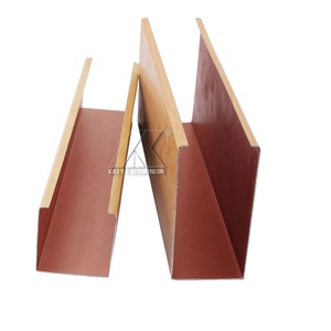 Panneau de <span class=keywords><strong>plafond</strong></span> suspendu en aluminium <span class=keywords><strong>acoustique</strong></span> à grain de <span class=keywords><strong>bois</strong></span> 3D, panneau de <span class=keywords><strong>plafond</strong></span> en aluminium pour décoration intérieure - Product Image 2