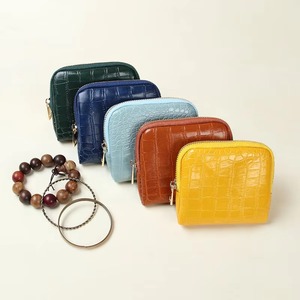 Sacs à bijoux de luxe en cuir PU imperméables avec fermeture éclair métallique pour bagues, boucles d'oreilles, pendentifs et bracelets, idéaux pour les cadeaux promotionnels - Product Image 2