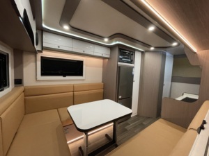 <span class=keywords><strong>Camion</strong></span>-<span class=keywords><strong>camping</strong></span>-car en fibre de verre personnalisé Overland Shell Body Mobile Outdoor House RV pour <span class=keywords><strong>camping</strong></span> et <span class=keywords><strong>camping</strong></span>-car dort 4 personnes - Product Image 5