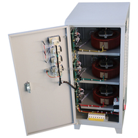Avr Servo Control 3 Triphasé 15KVA 15KW 20KVA 20KW 220V Svc Régulateurs de Tension Automatiques Stabilisateurs Régulateur de Tension