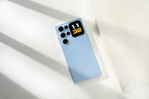 สมาร์ทโฟนคุณภาพสูง C62 PRO หน้าจอคู่ 6.8 นิ้ว 90Hz HD Octa Core แบตเตอรี่ 5000mAh LTE รองรับภาษาเยอรมันและฝรั่งเศส NFC ระบบปฏิบัติการ Android 15 เวอร์ชันสากล - Product Image 2