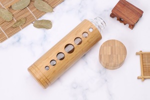 Bouteille d'eau en <span class=keywords><strong>verre</strong></span> à <span class=keywords><strong>double</strong></span> <span class=keywords><strong>paroi</strong></span> et en bambou avec manchon en bambou & Bouteille d'eau en <span class=keywords><strong>verre</strong></span> et acier inoxydable avec manchon en bambou - Product Image 4