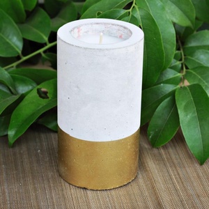 Round <b>Paraffin</b> Candle Jar for Home Decor in Various Colors - Product Image 1